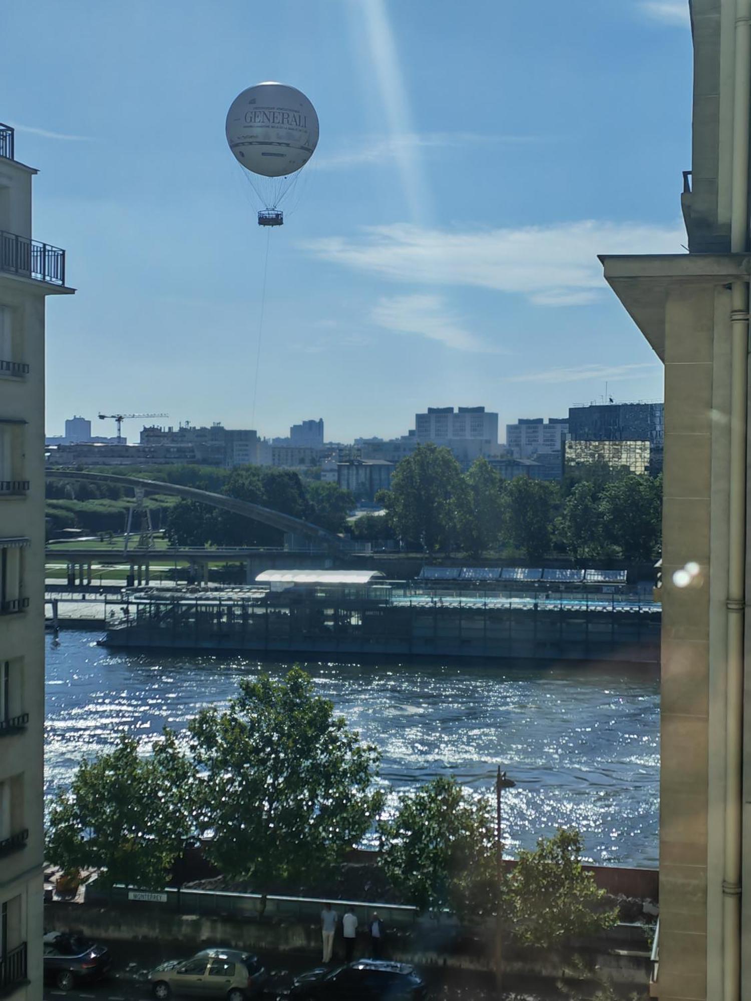 View Sur La Seine Apartment Paris Ngoại thất bức ảnh